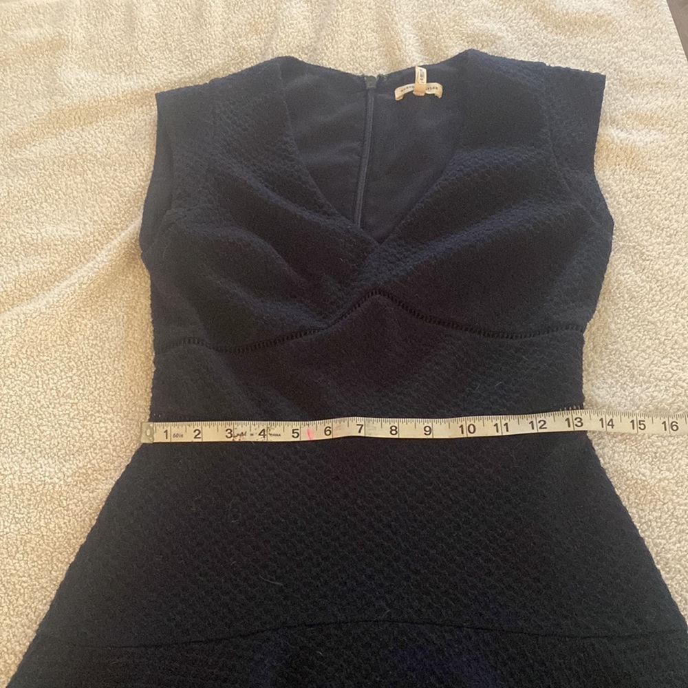 Rebecca Taylor from Neiman’s dark navy blue dress that flares out beautifully - Picture 12 of 14